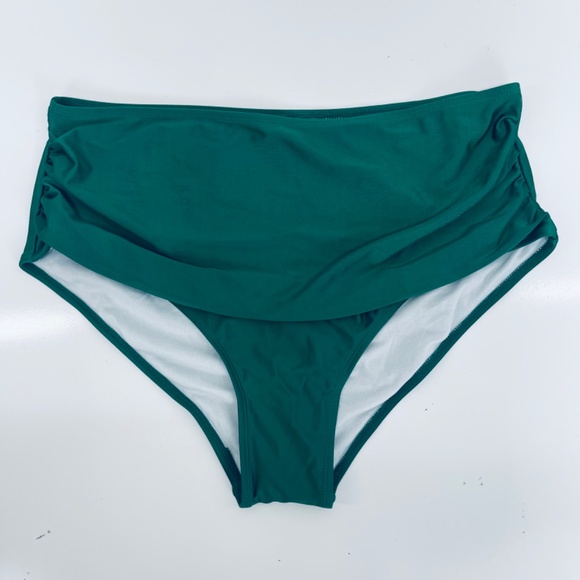 Women’s Plus Size XXL High Waisted Swimsuit Bottoms Green NWT - Picture 2 of 7